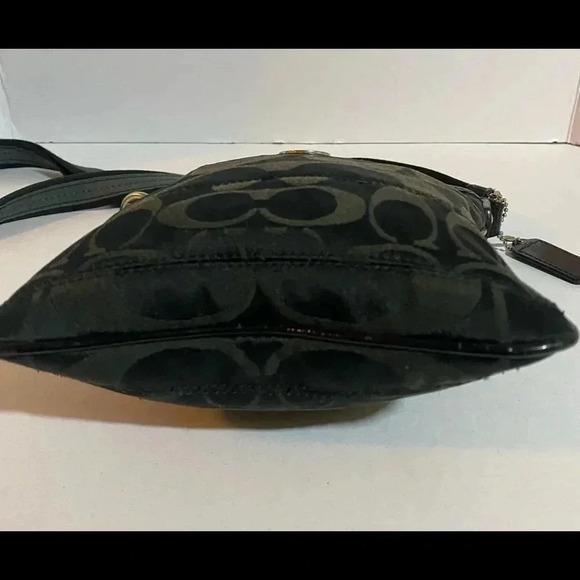 Coach  CC signature print canvas crossbody handbag - Picture 3 of 11